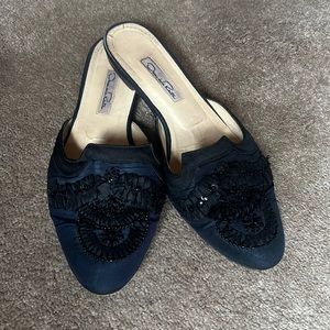 Oscar De La Renta navy satin mules. Size 38